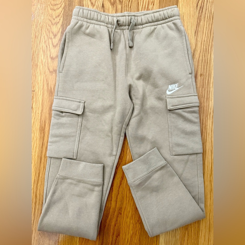 Nike Cargo joggers, tan, size YM, never worn